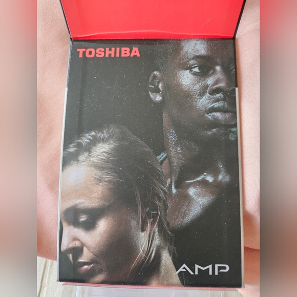 True Wireless Earbuds with Voice Control and Power Bank Black Like New In Box - Picture 5 of 12